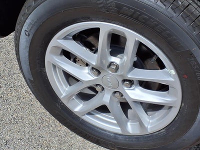 2025 Jeep Grand Cherokee GRAND CHEROKEE LAREDO X 4X2