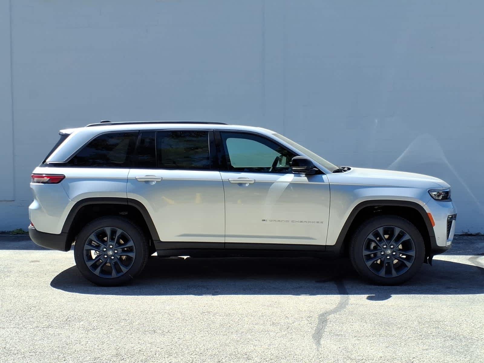 2026 Jeep Grand Cherokee GRAND CHEROKEE 85TH ANNIVERSARY EDITION 4X4