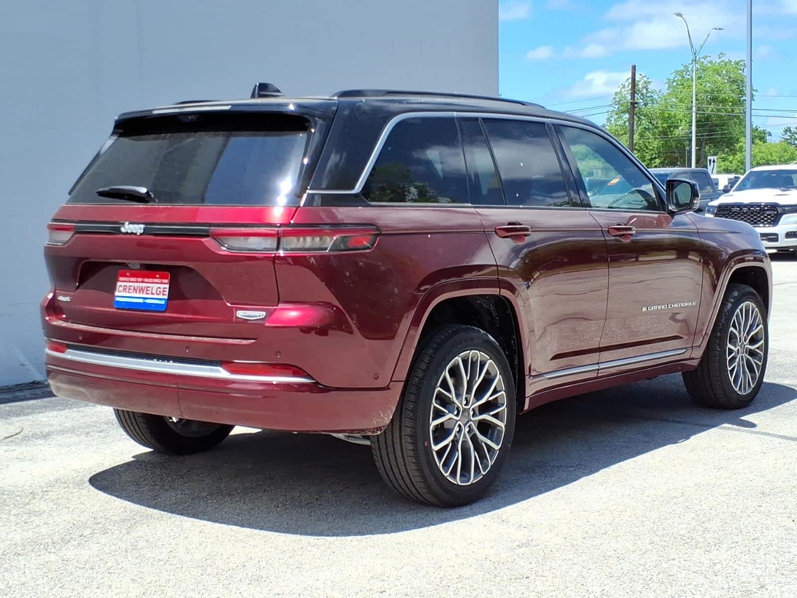 2026 Jeep Grand Cherokee GRAND CHEROKEE SUMMIT 4X4