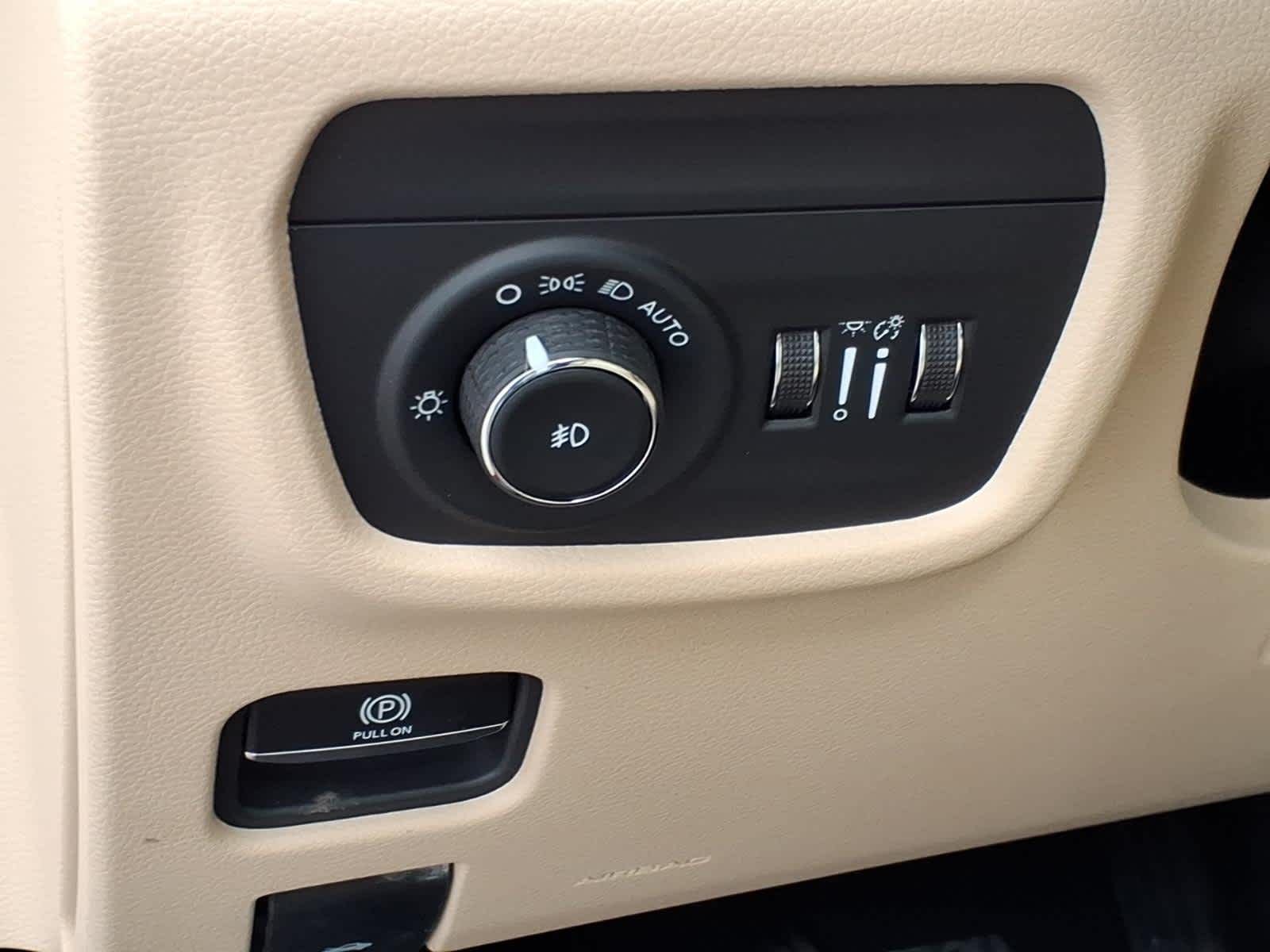 2026 Jeep Grand Cherokee GRAND CHEROKEE L LIMITED 4X2