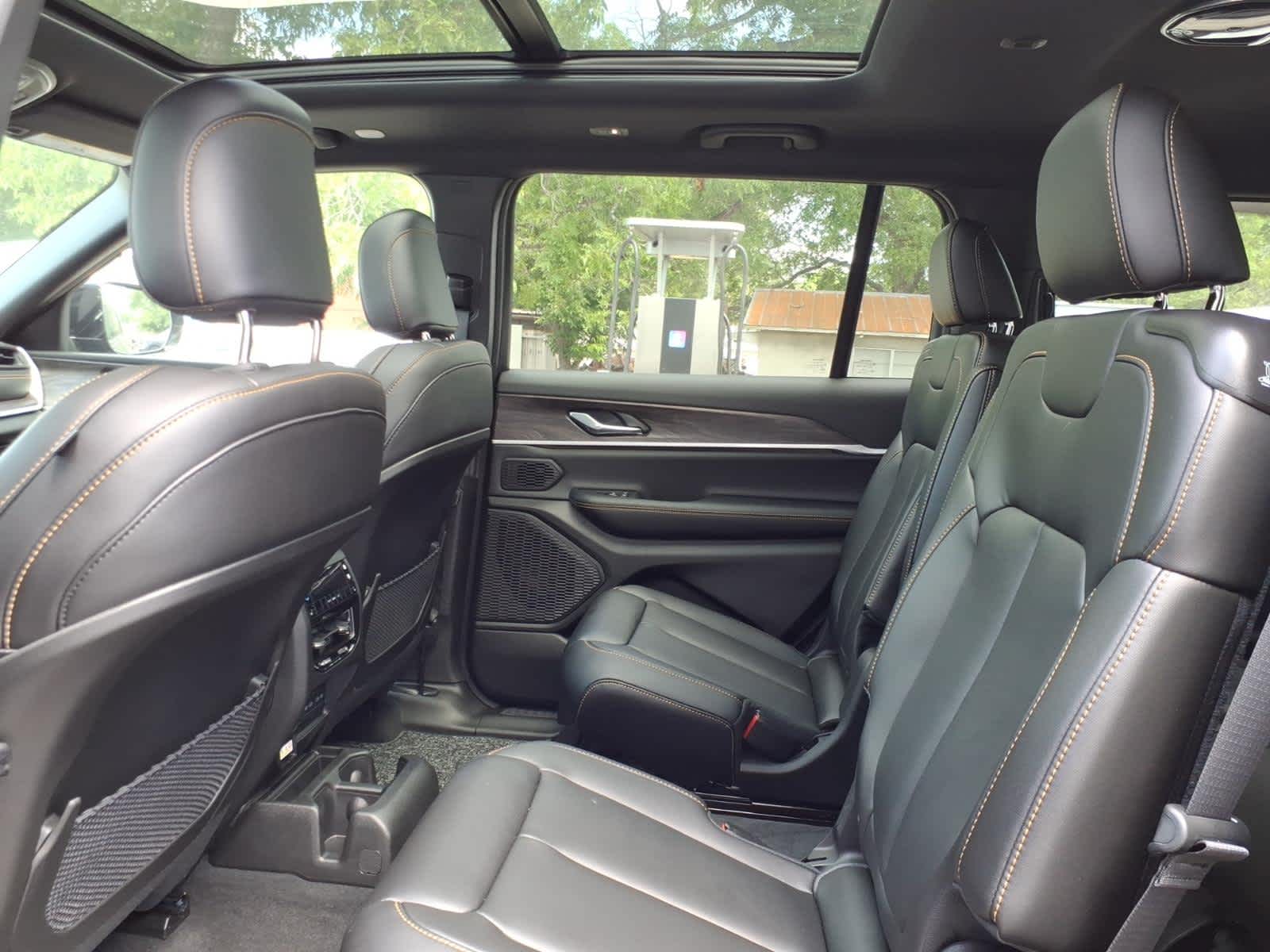 2026 Jeep Grand Cherokee GRAND CHEROKEE L 85TH ANNIVERSARY EDITION 4X4