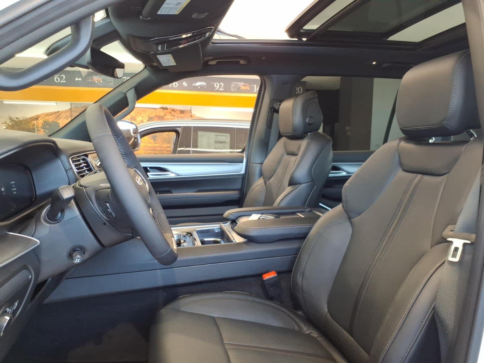 2026 Jeep Grand Wagoneer GRAND WAGONEER UPLAND 4X4