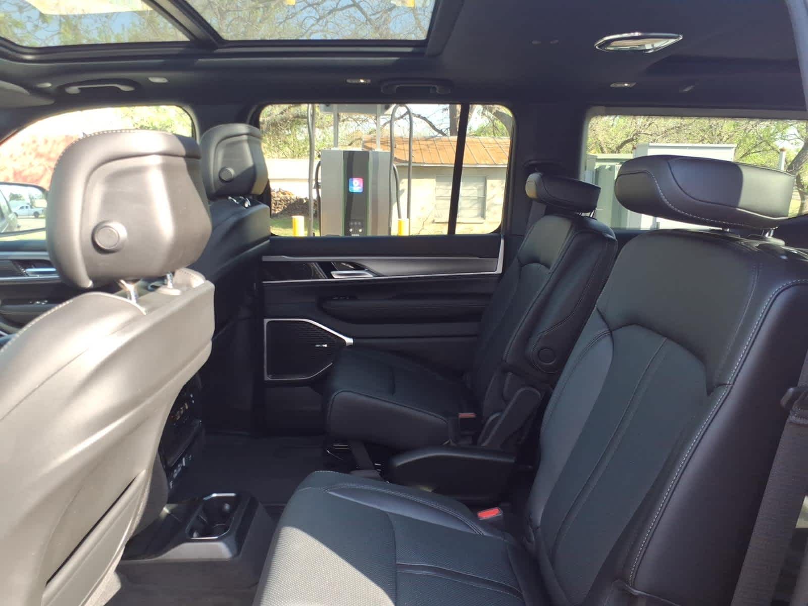 2026 Jeep Grand Wagoneer GRAND WAGONEER UPLAND 4X4