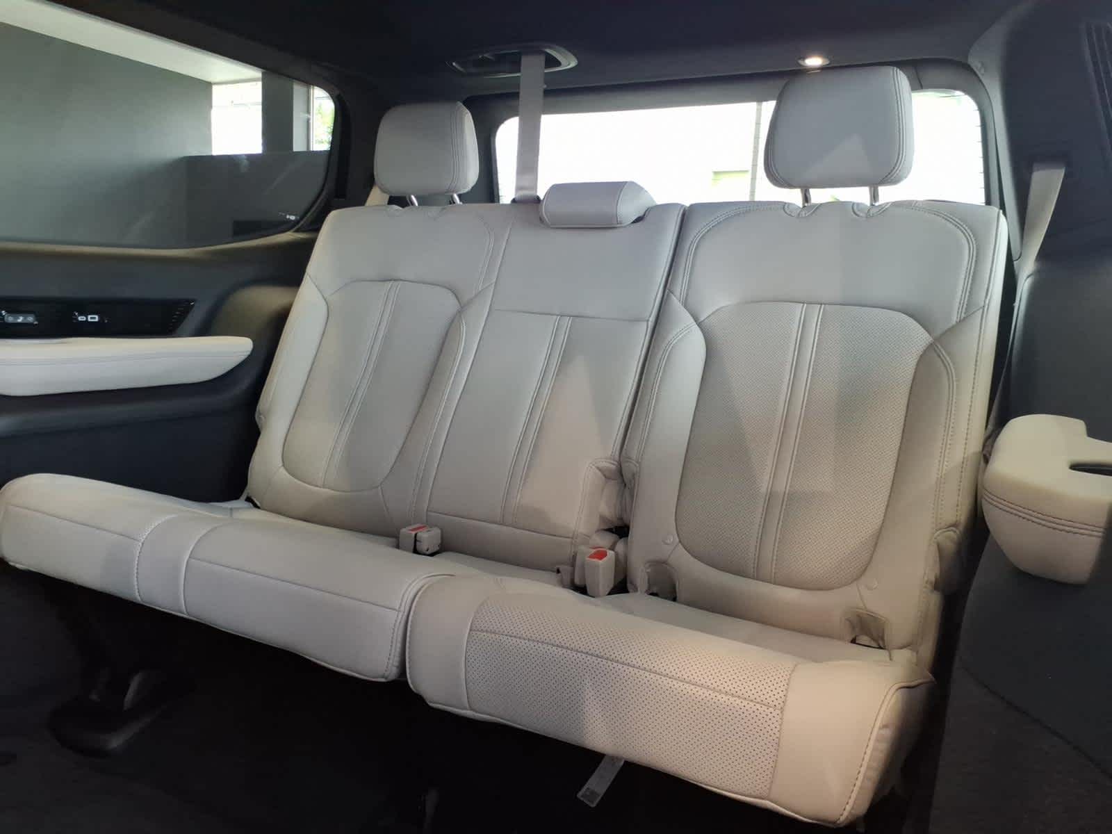 2026 Jeep Grand Wagoneer GRAND WAGONEER SUMMIT OBSIDIAN 4X4