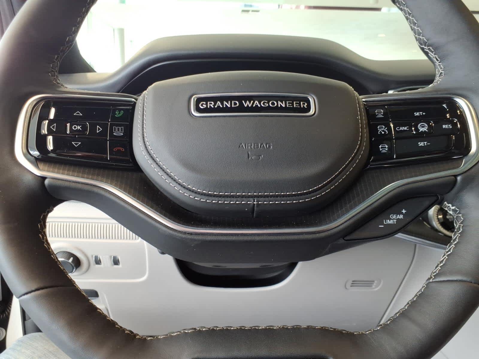 2026 Jeep Grand Wagoneer GRAND WAGONEER SUMMIT OBSIDIAN 4X4