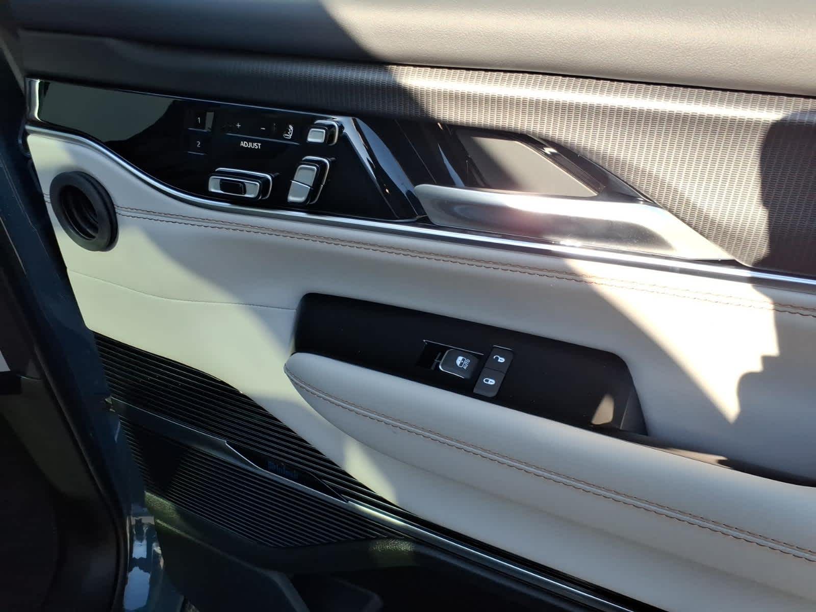 2026 Jeep Grand Wagoneer GRAND WAGONEER SUMMIT OBSIDIAN 4X4