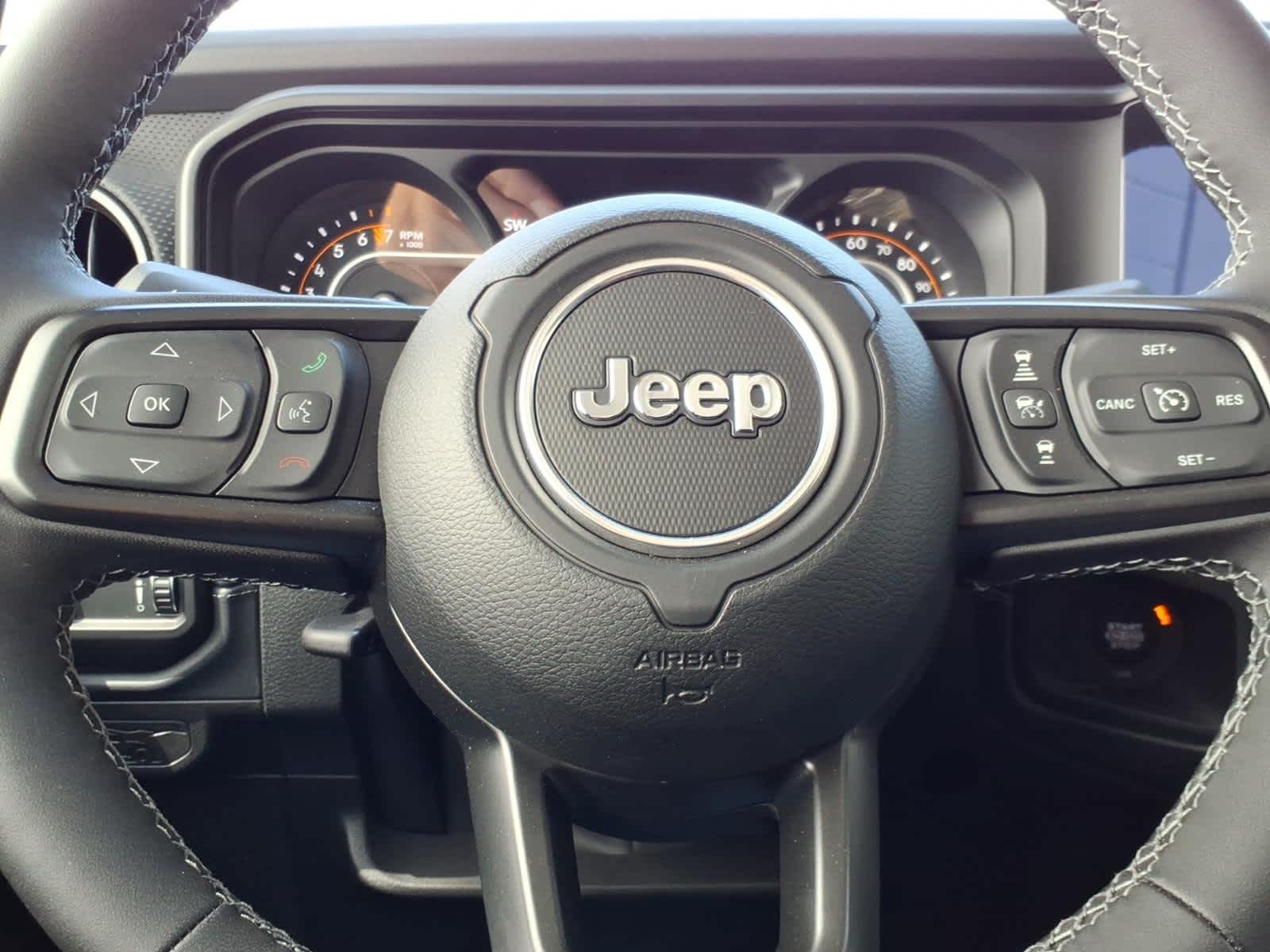 2026 Jeep Gladiator GLADIATOR SHADOW OPS 4X4