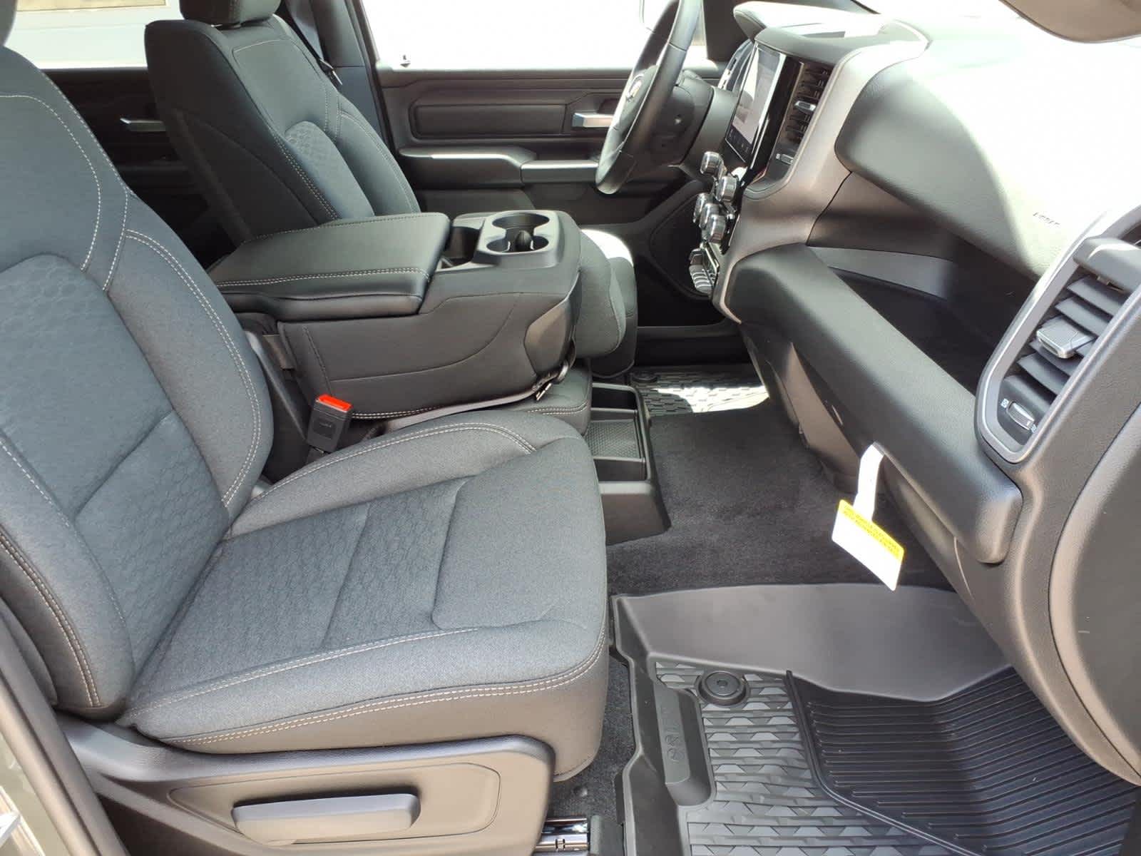 2026 RAM Ram 1500 RAM 1500 WARLOCK CREW CAB 4X4 5'7' BOX