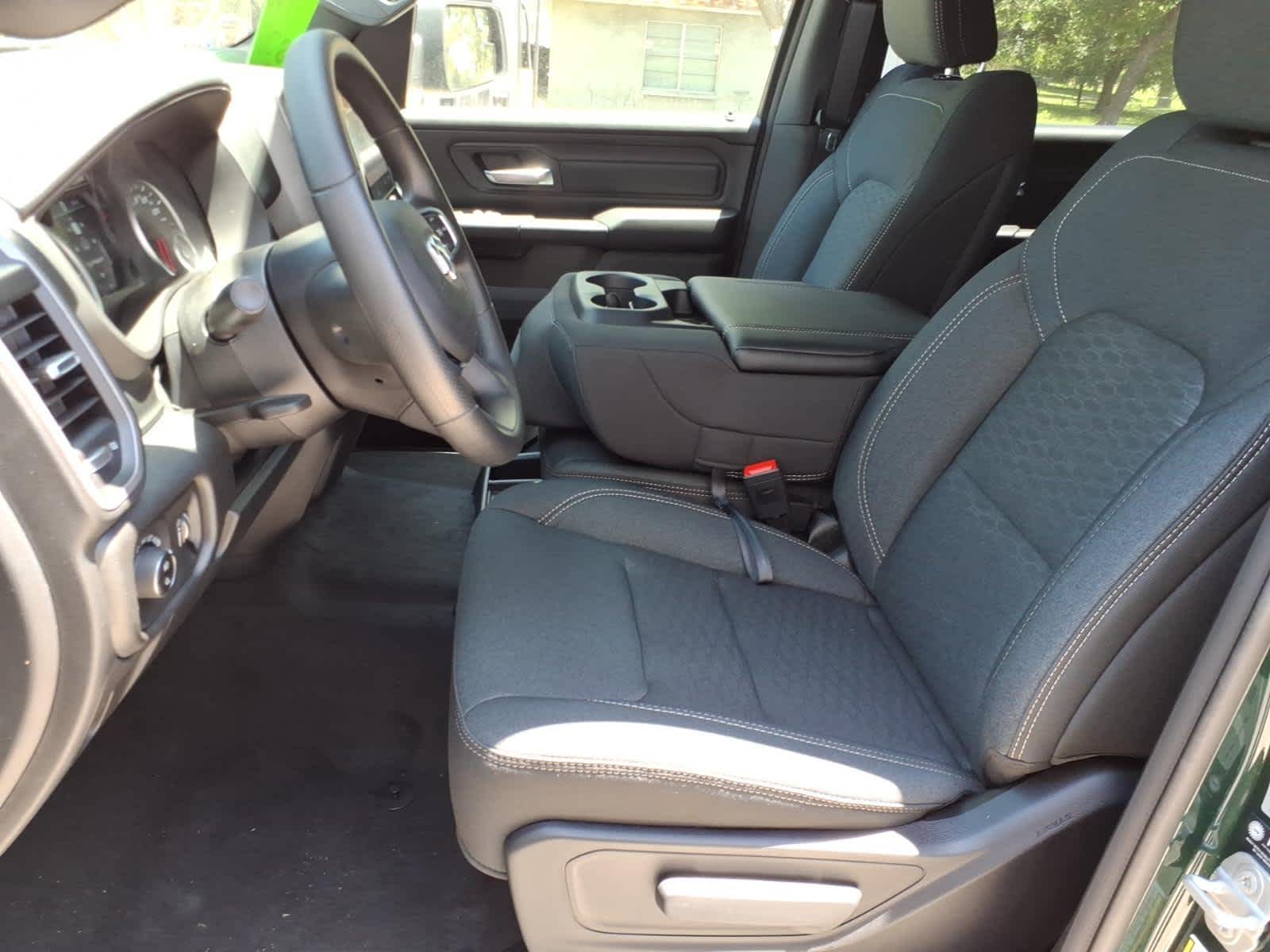 2026 RAM Ram 1500 RAM 1500 WARLOCK CREW CAB 4X4 5'7' BOX