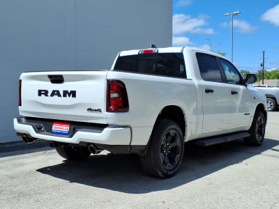 2026 RAM Ram 1500 RAM 1500 EXPRESS CREW CAB 4X4 5'7' BOX