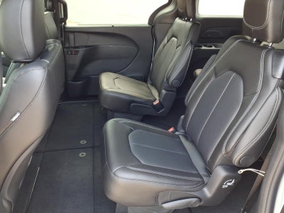 2027 Chrysler Pacifica PACIFICA SELECT
