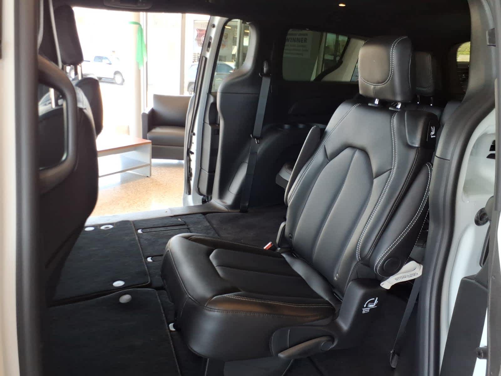 2026 Chrysler Pacifica PACIFICA SELECT