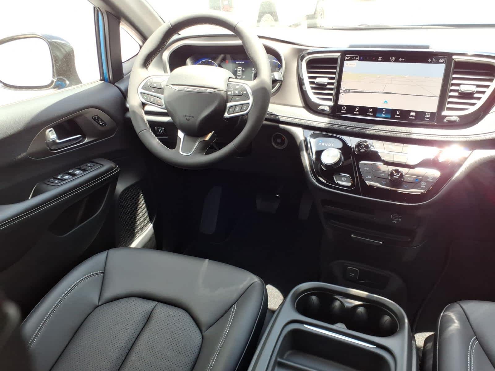 2027 Chrysler Pacifica PACIFICA SELECT