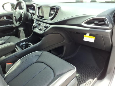 2027 Chrysler Pacifica PACIFICA LIMITED