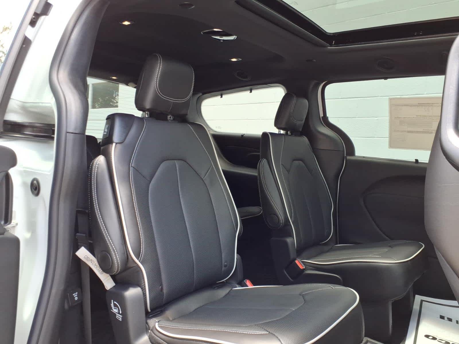 2027 Chrysler Pacifica PACIFICA LIMITED