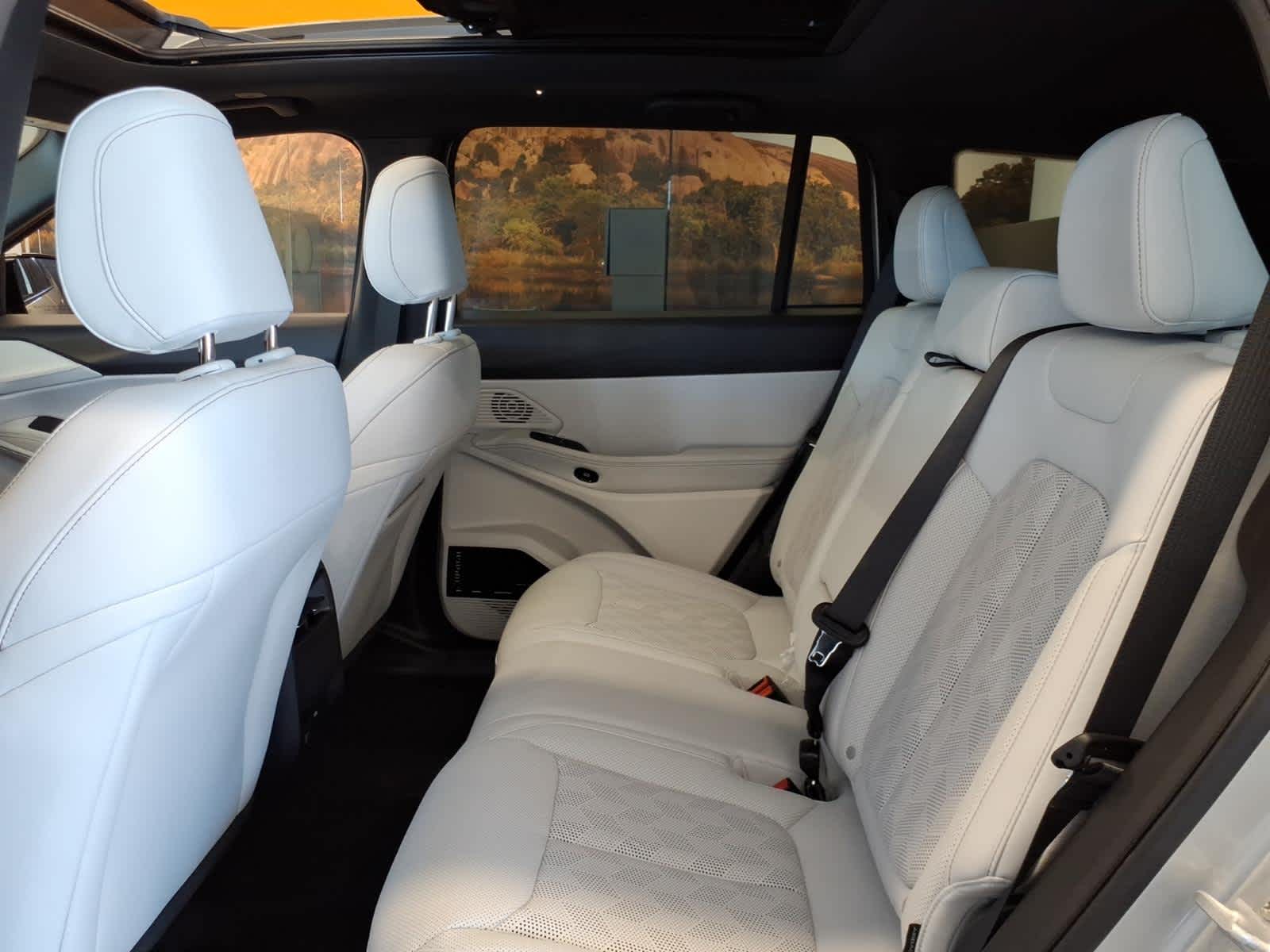 2026 Jeep Cherokee CHEROKEE OVERLAND 4X4