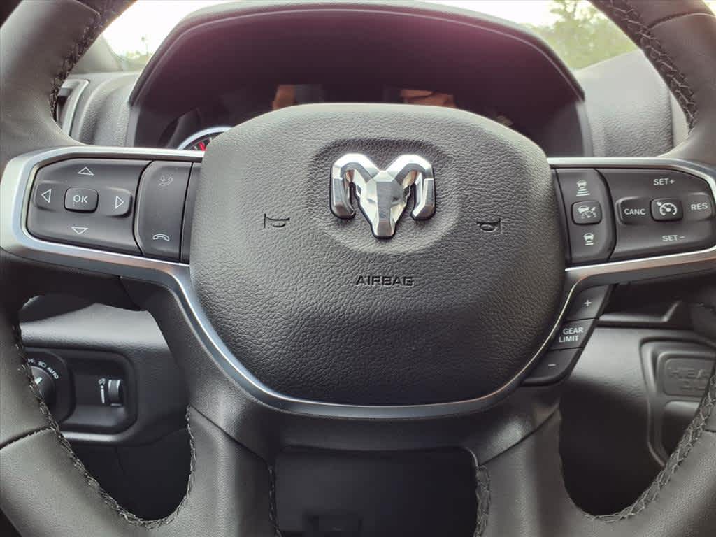 2026 RAM Ram 2500 RAM 2500 BLACK EXPRESS CREW CAB 4X4 6'4' BOX