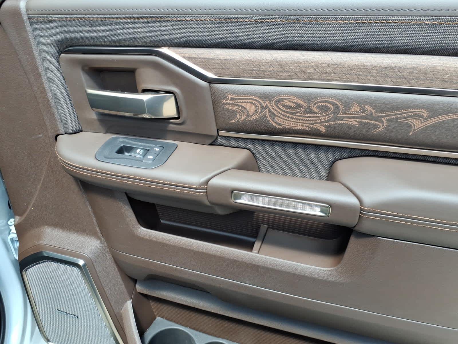 2026 RAM Ram 2500 RAM 2500 LIMITED LONGHORN CREW CAB 4X4 8' BOX