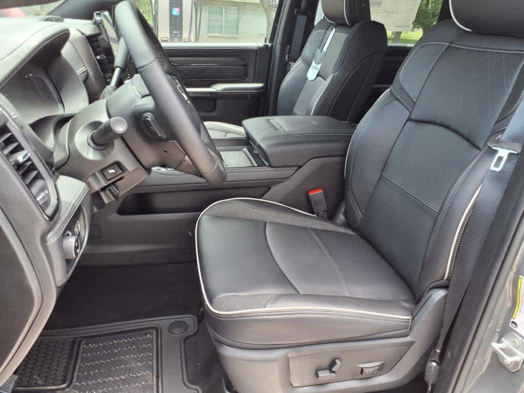 2025 RAM Ram 2500 RAM 2500 LIMITED CREW CAB 4X4 6'4' BOX