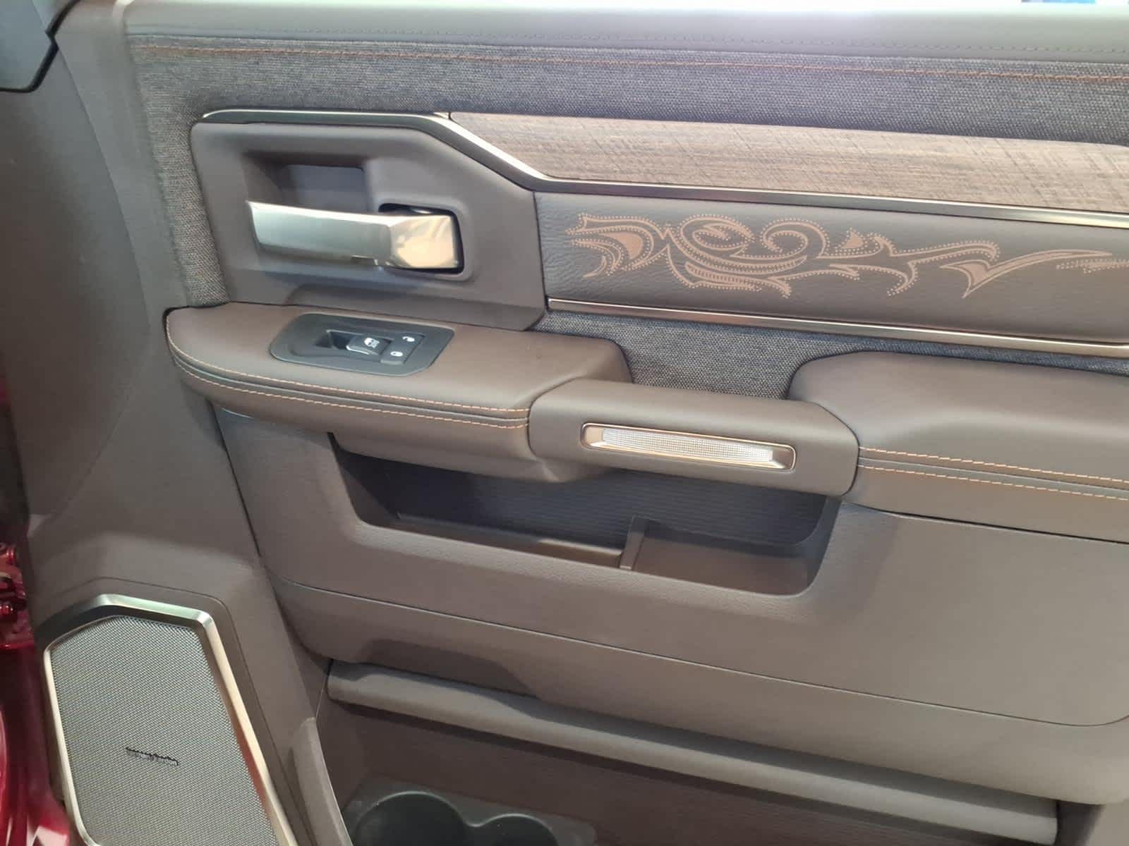 2026 RAM Ram 2500 RAM 2500 LIMITED LONGHORN CREW CAB 4X4 6'4' BOX