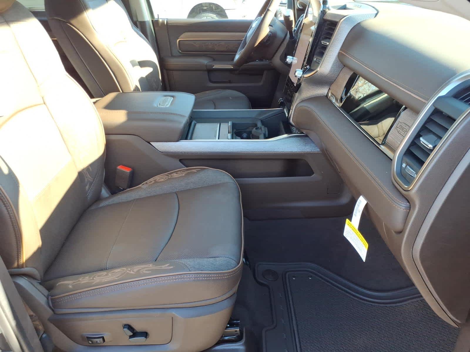 2026 RAM Ram 2500 RAM 2500 LIMITED LONGHORN CREW CAB 4X4 6'4' BOX