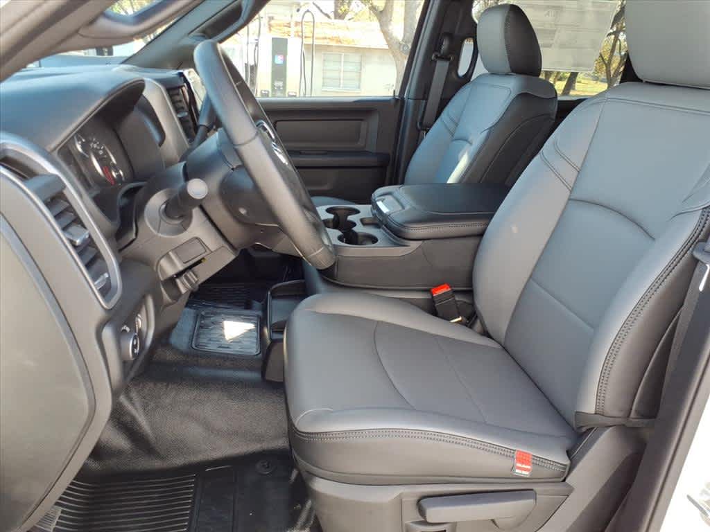 2026 RAM Ram 3500 Chassis Cab RAM 3500 TRADESMAN CREW CAB CHASSIS 4X4 60' CA