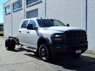 2026 RAM Ram 3500 Chassis Cab RAM 3500 TRADESMAN CREW CAB CHASSIS 4X4 60' CA