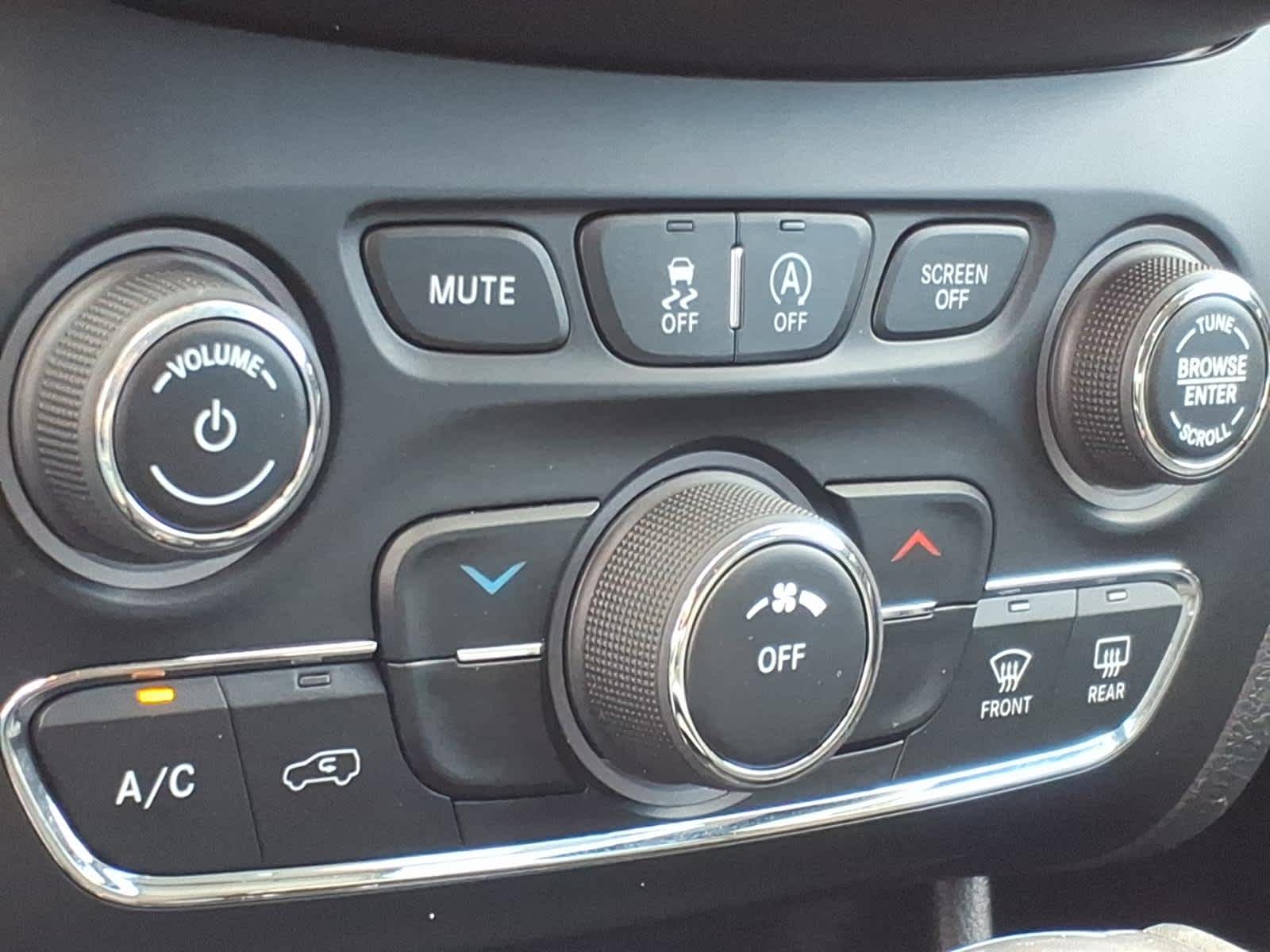 2021 Jeep Cherokee Latitude Lux 4X4