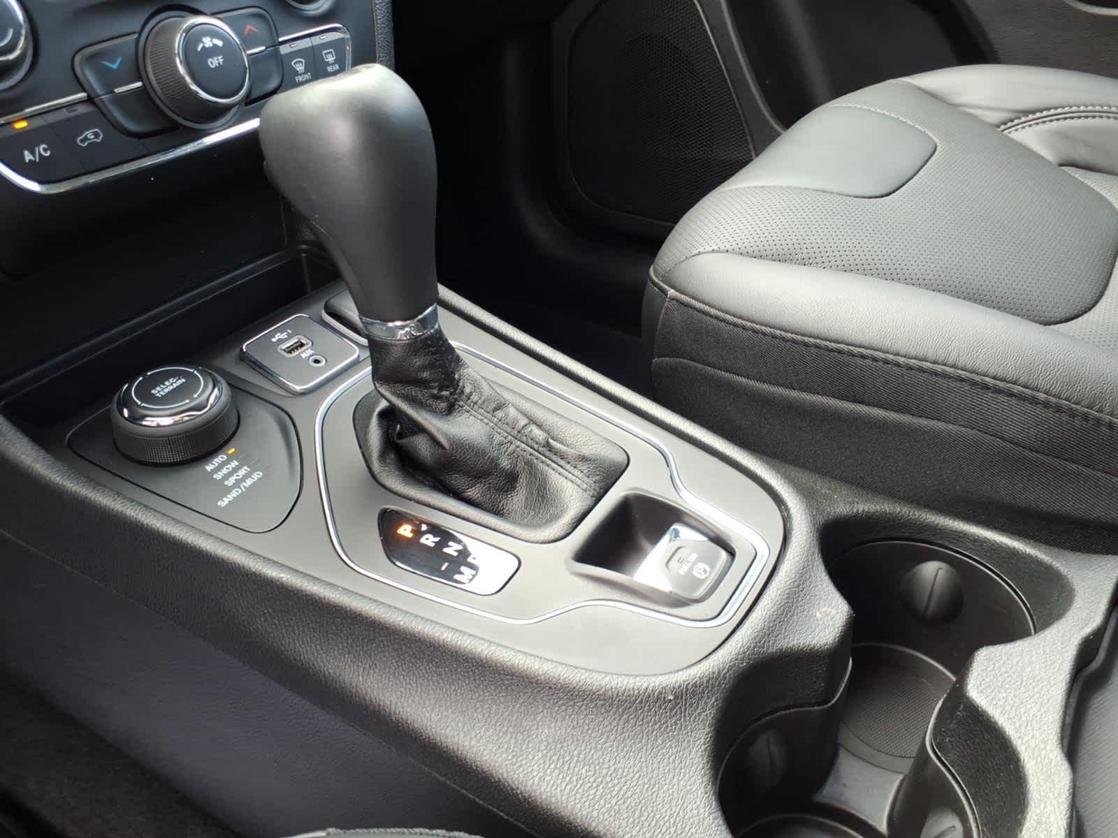 2021 Jeep Cherokee Latitude Lux 4X4