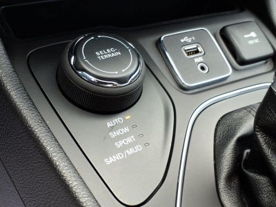 2021 Jeep Cherokee Latitude Lux 4X4