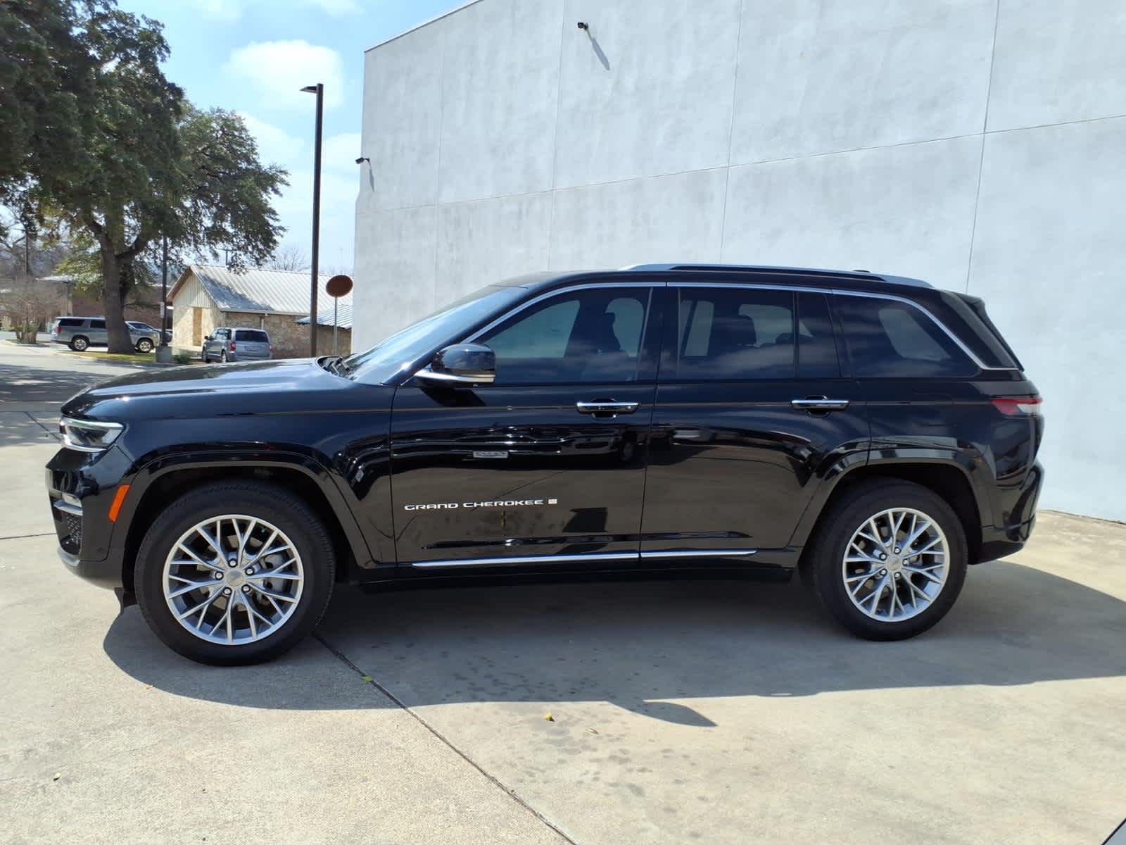 2022 Jeep Grand Cherokee Summit 4x4