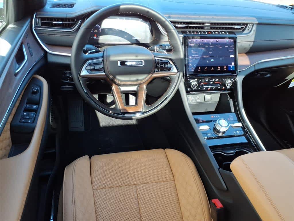 2025 Jeep Grand Cherokee Summit 4x4