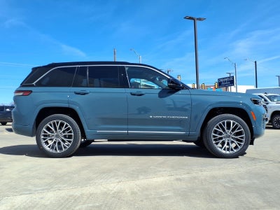 2026 Jeep Grand Cherokee GRAND CHEROKEE SUMMIT 4X4