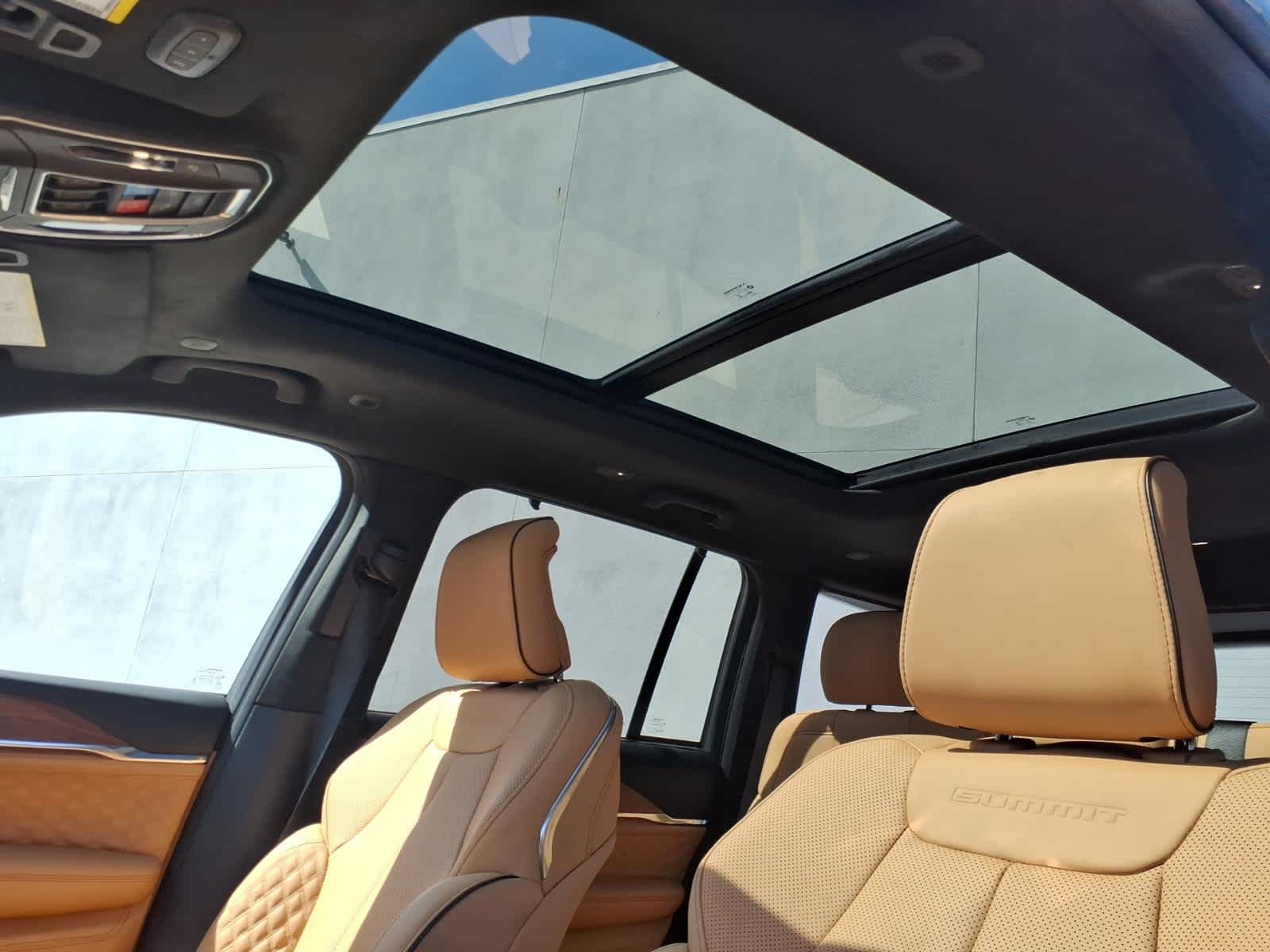 2026 Jeep Grand Cherokee GRAND CHEROKEE SUMMIT 4X4