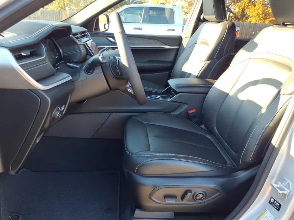 2025 Jeep Grand Cherokee L Limited 4x4