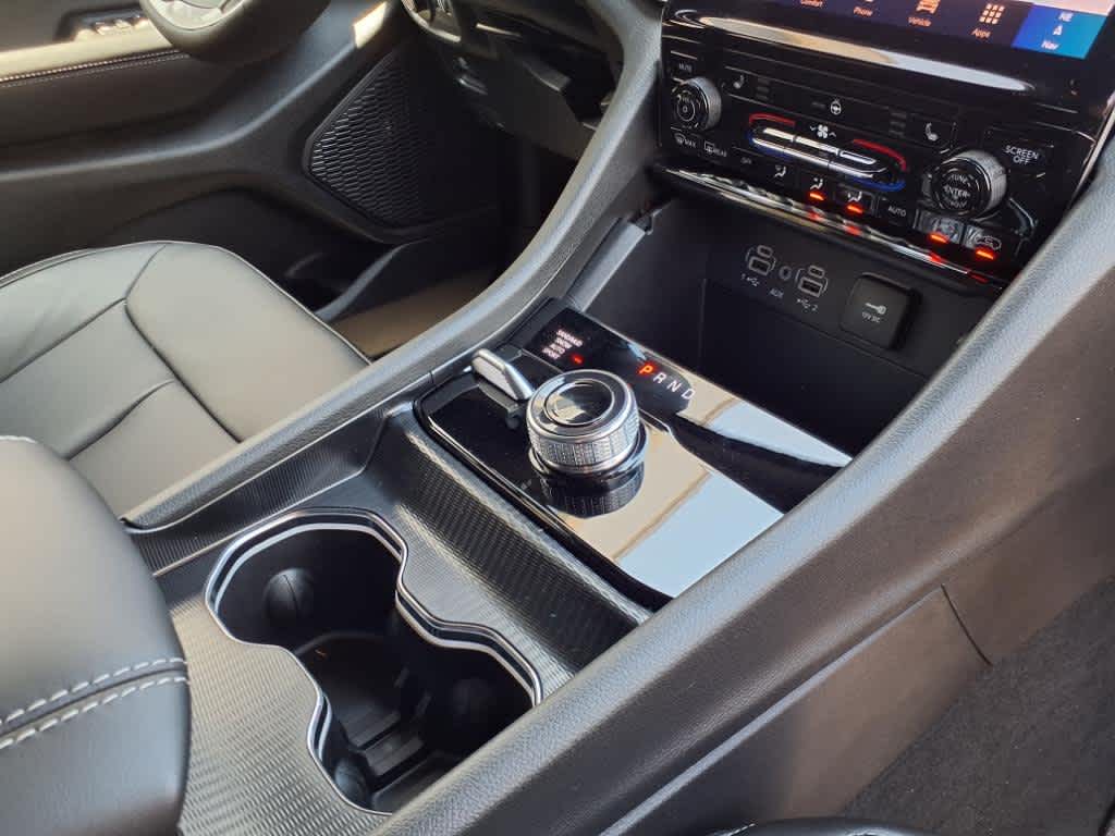 2025 Jeep Grand Cherokee L Limited 4x4