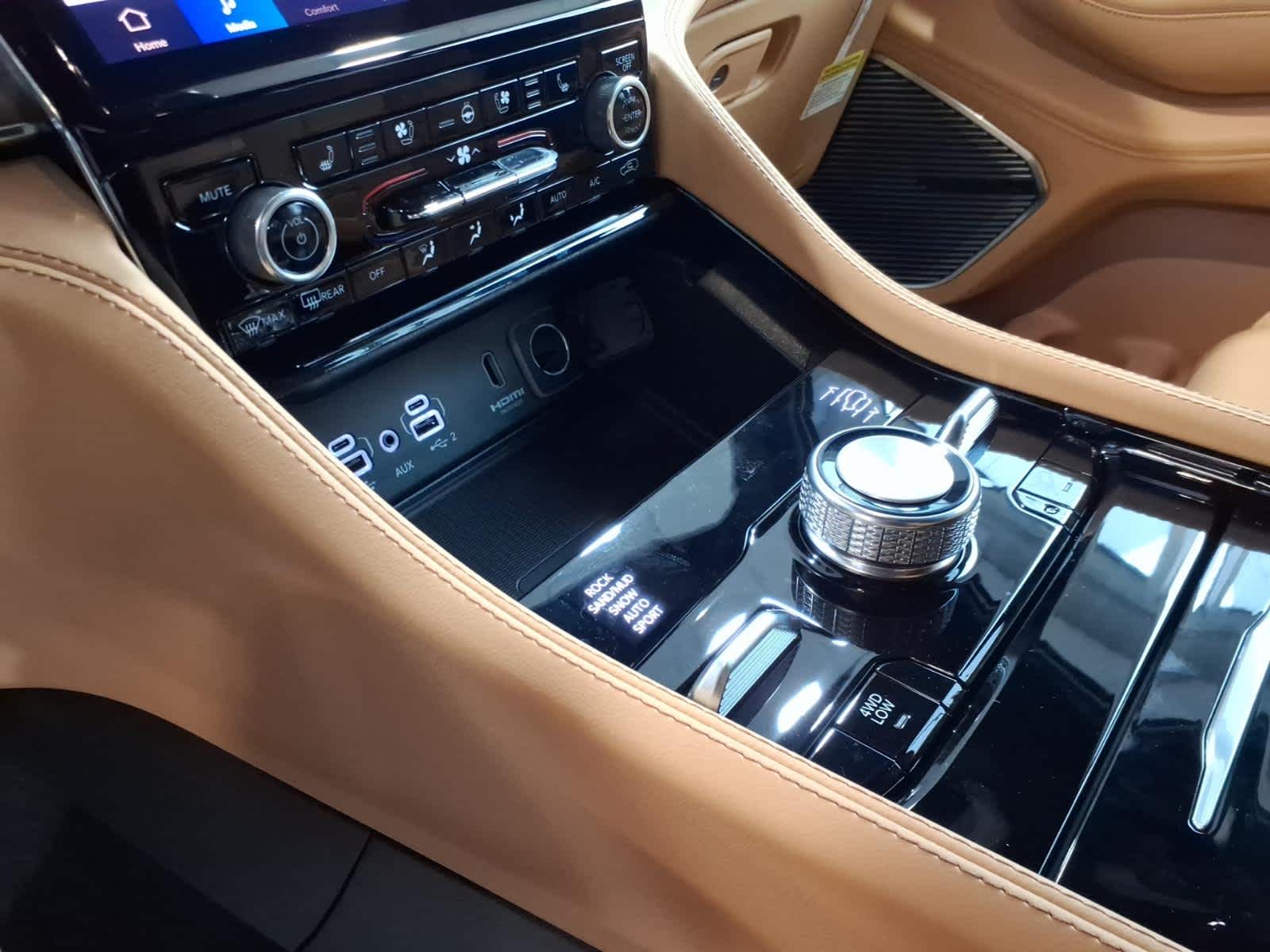 2025 Jeep Grand Cherokee GRAND CHEROKEE L SUMMIT RESERVE 4X4