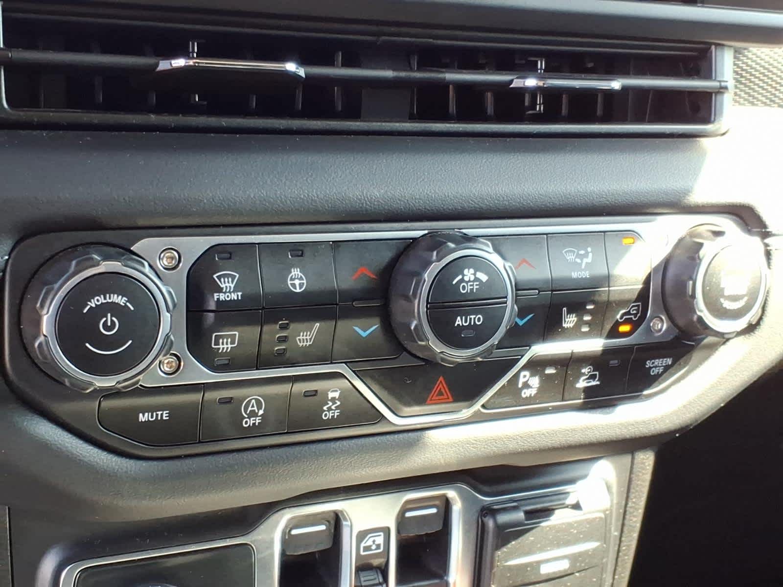 2024 Jeep Wrangler 4-Door Recon 4x4