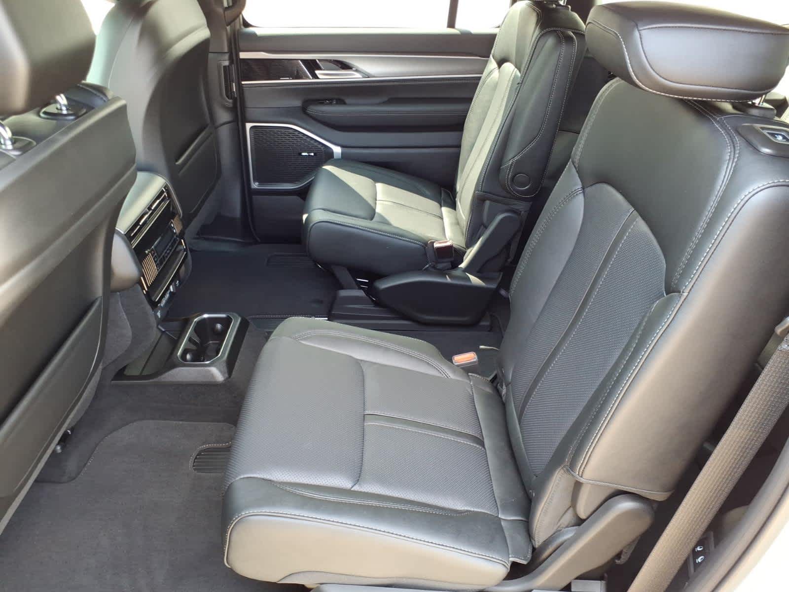 2026 Jeep Grand Wagoneer GRAND WAGONEER LIMITED ALTITUDE 4X4