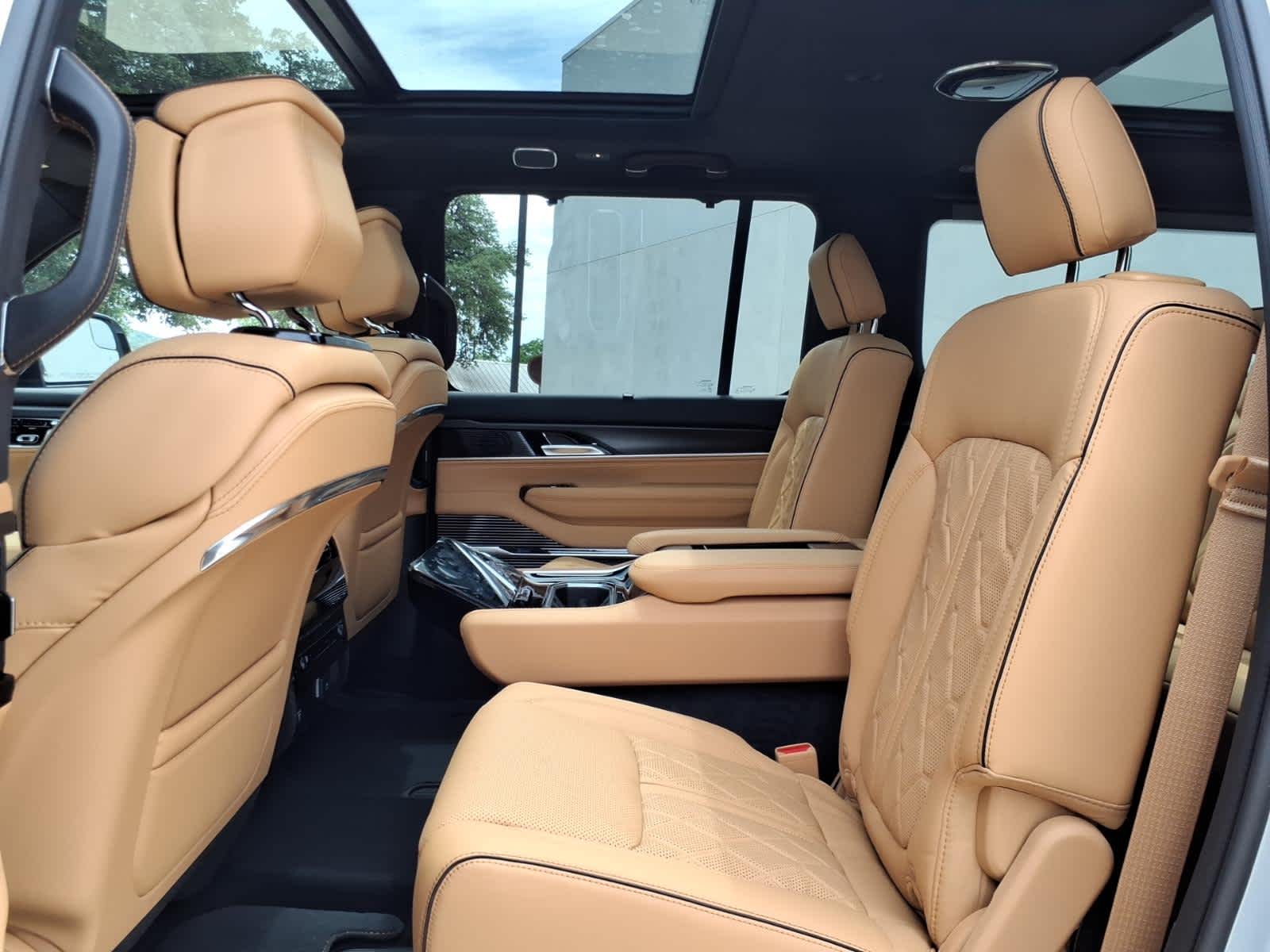 2026 Jeep Grand Wagoneer GRAND WAGONEER SUMMIT RESERVE 4X4