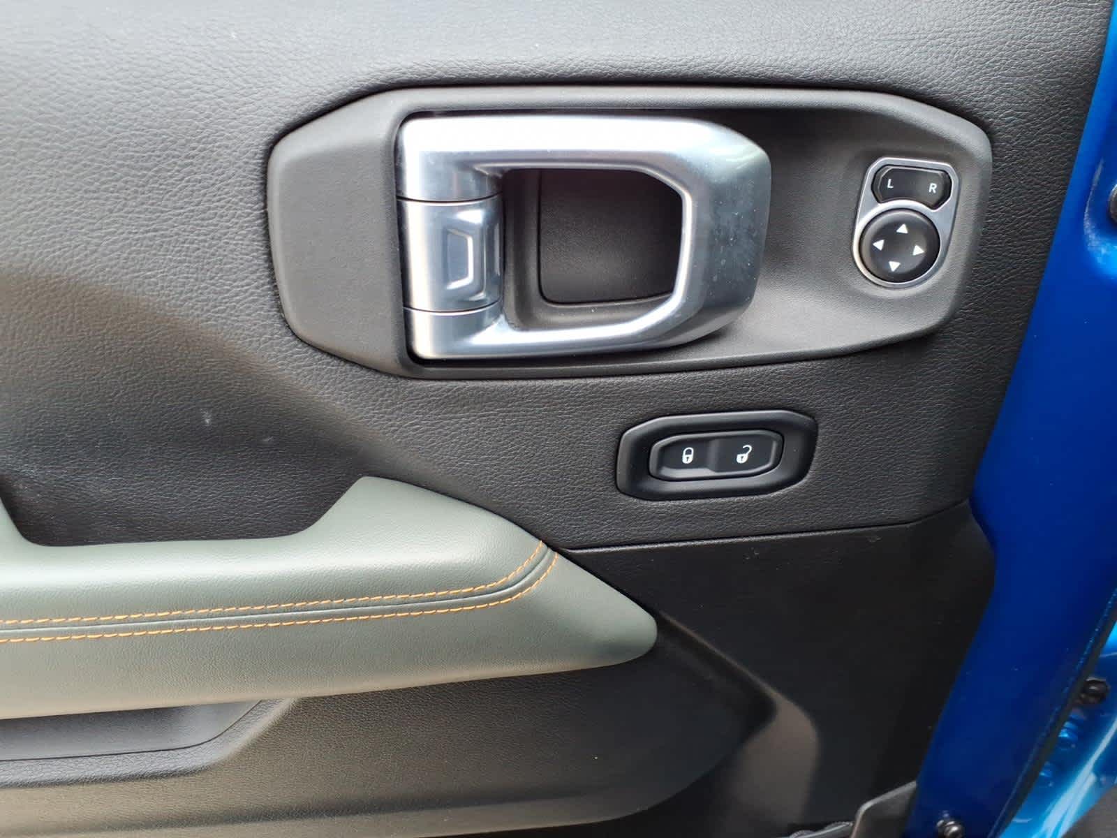 2024 Jeep Gladiator Mojave X