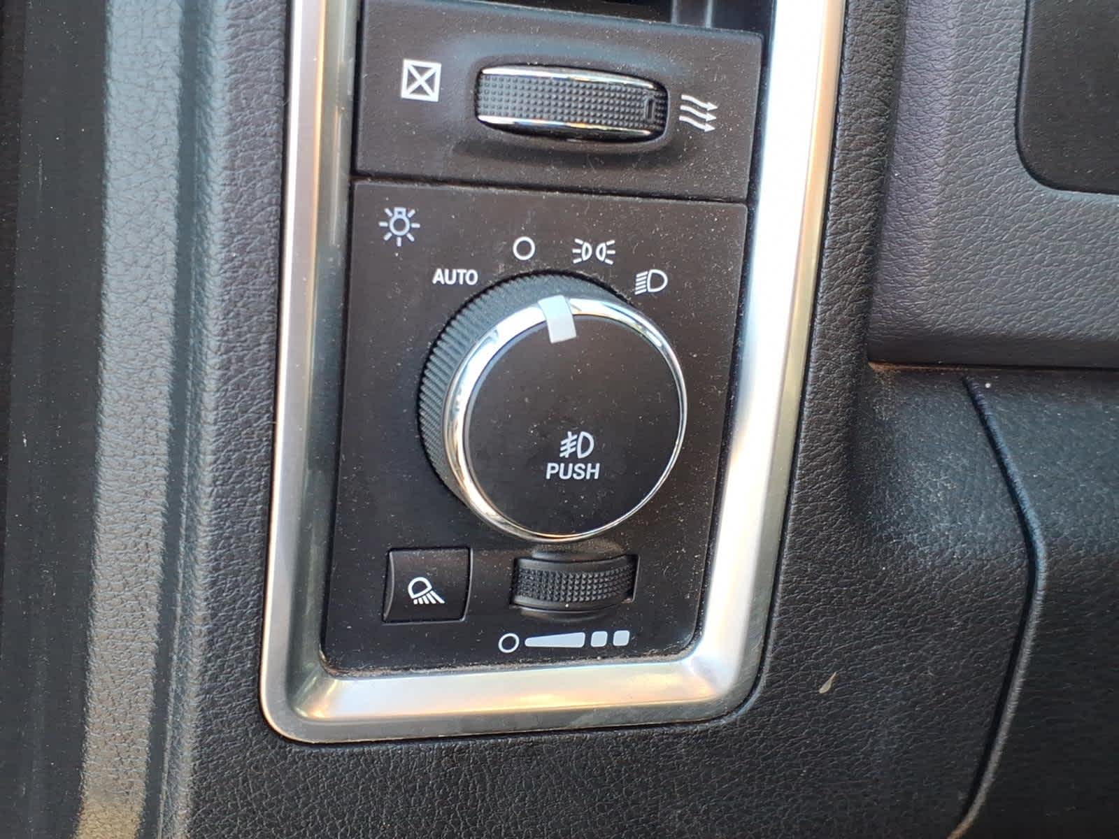 2019 RAM 1500 Classic Warlock Quad Cab 4x2 6'4' Box