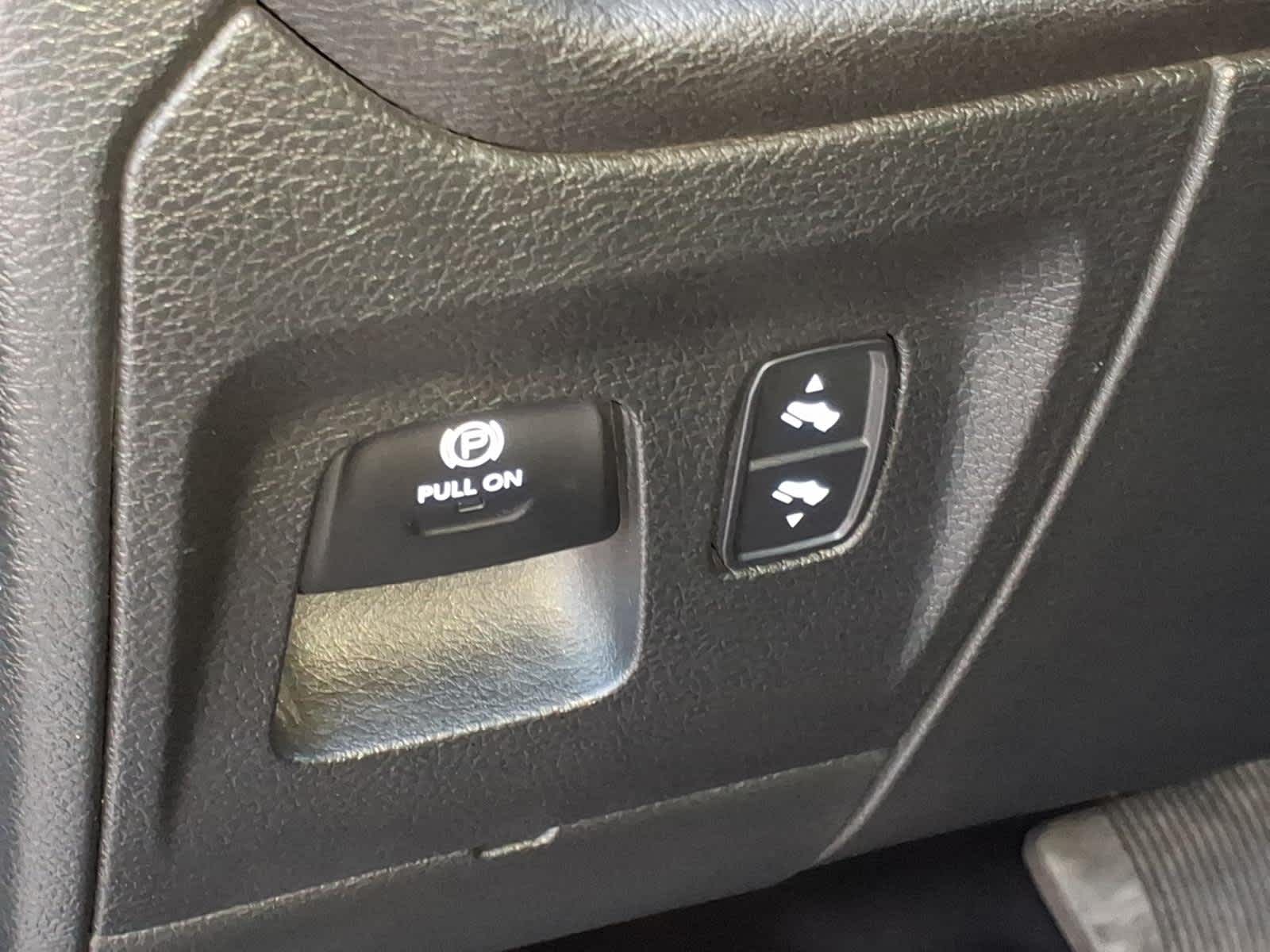 2023 RAM 1500 Lone Star Crew Cab 4x4 5'7' Box