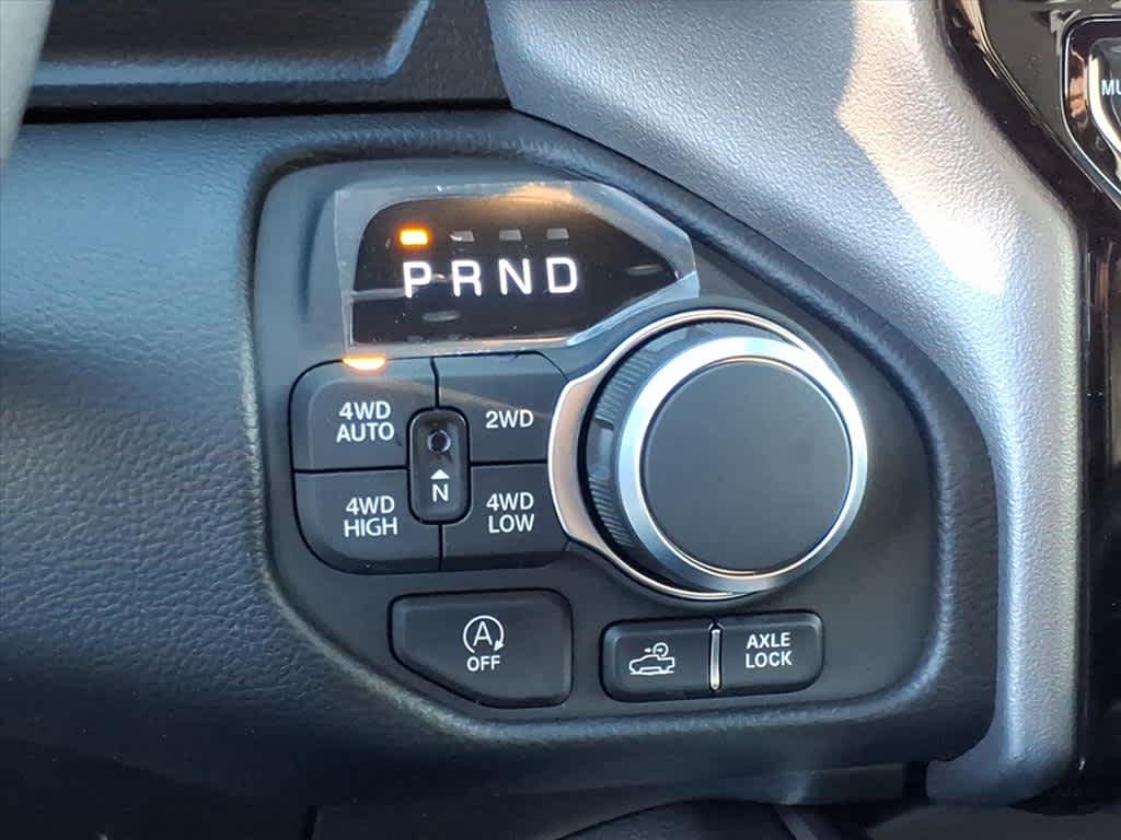 2026 RAM Ram 1500 RAM 1500 LONE STAR CREW CAB 4X4 5'7' BOX