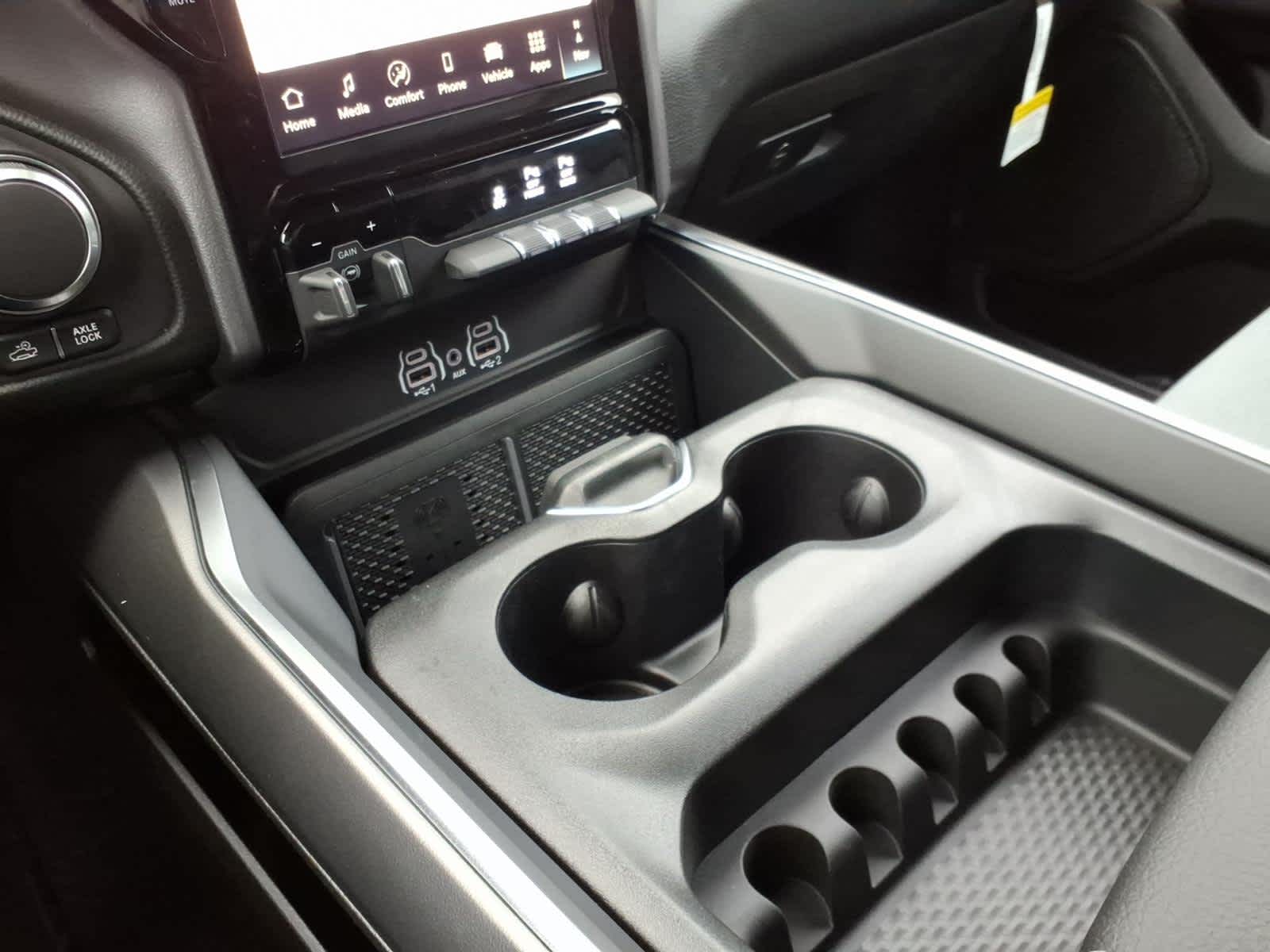 2026 RAM Ram 1500 RAM 1500 LONE STAR CREW CAB 4X4 5'7' BOX