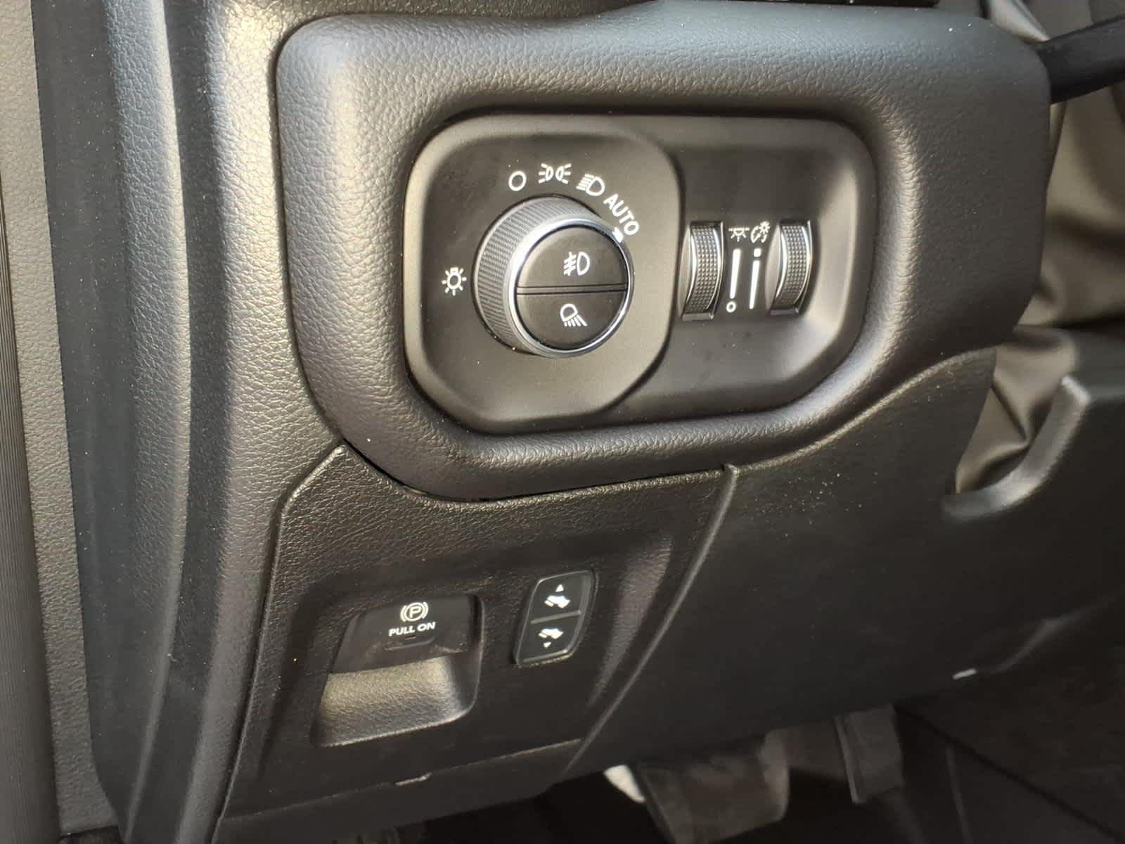 2026 RAM Ram 1500 RAM 1500 LONE STAR CREW CAB 4X4 5'7' BOX