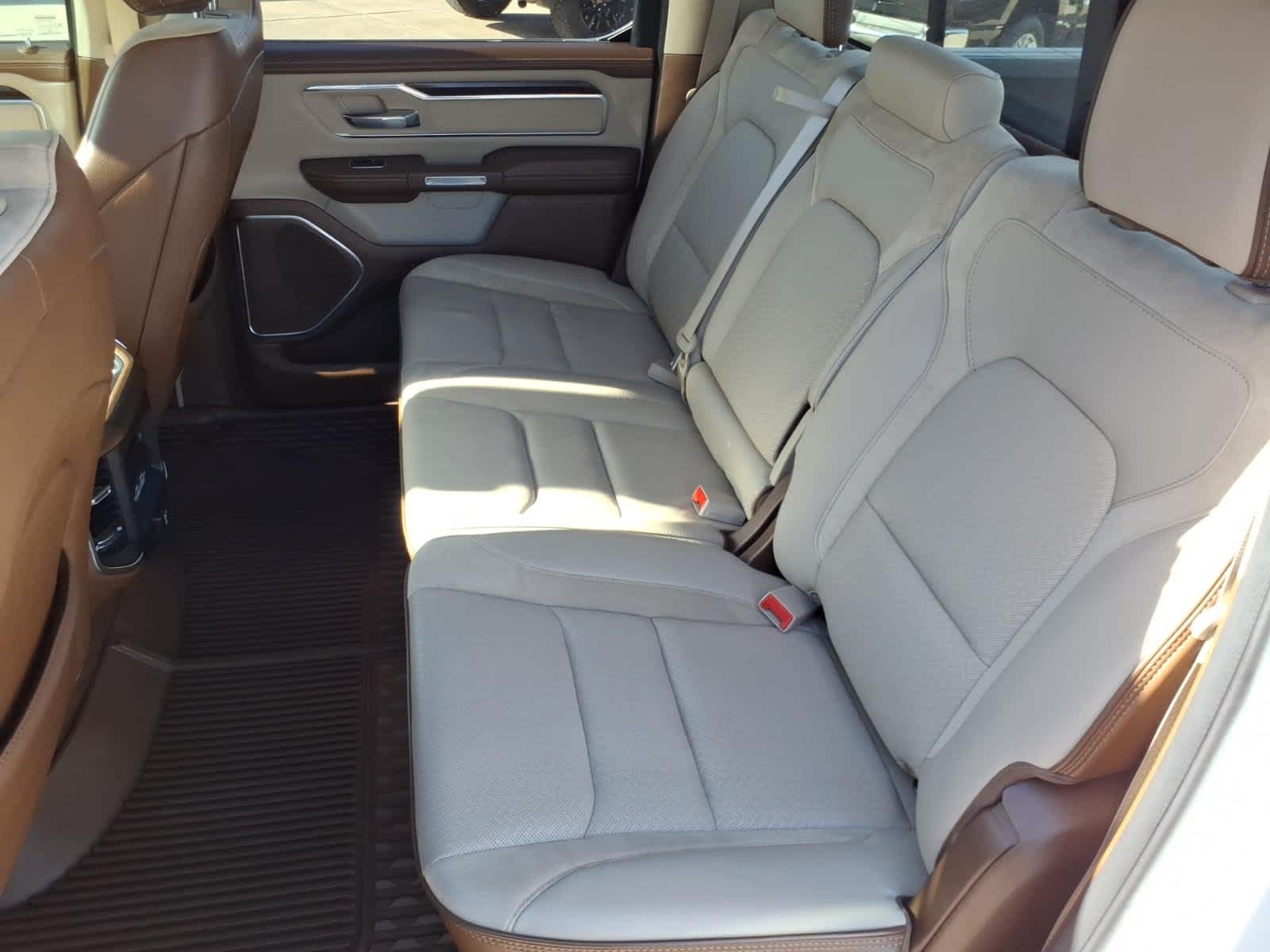 2021 RAM 1500 Laramie Crew Cab 4x4 5'7' Box