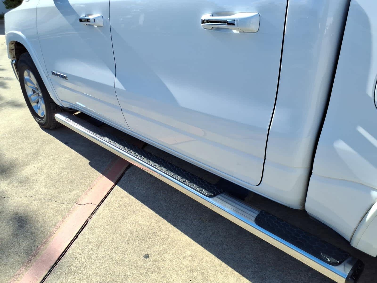2021 RAM 1500 Laramie Crew Cab 4x4 5'7' Box