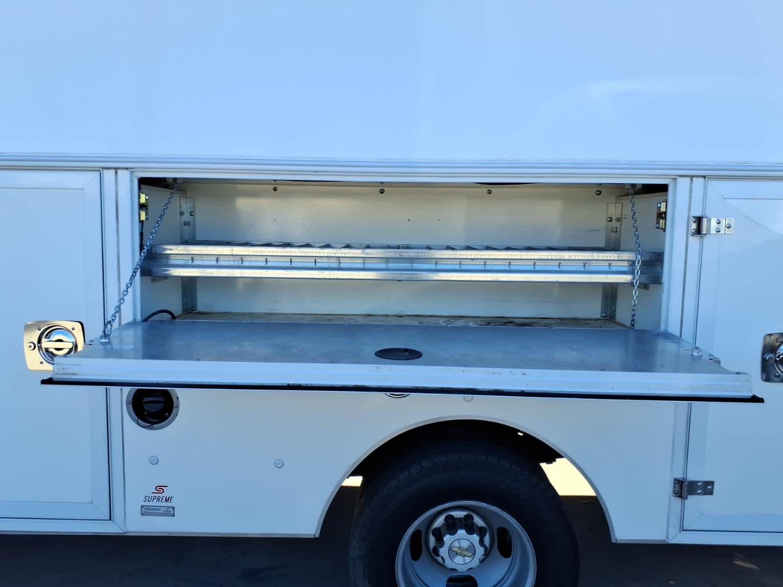 2021 Chevrolet Express Cutaway Work Van