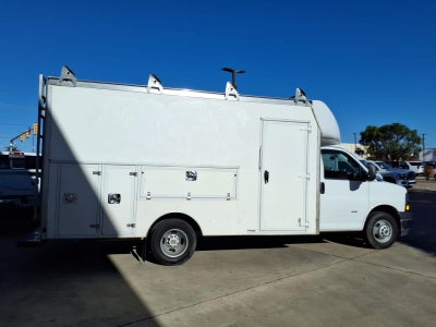 2021 Chevrolet Express Cutaway Work Van